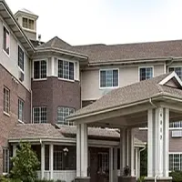 Grand Emerald Place exterior, natural light